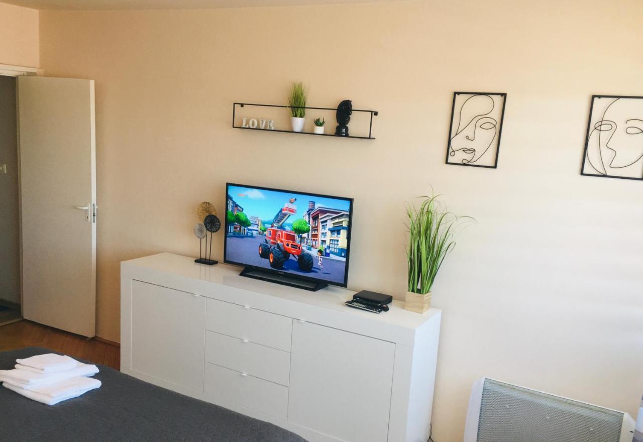 Apartamento Nexus Center Miercurea Ciuc Exterior foto